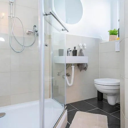Stylische In In Naehe Von Messe Und Apartment *